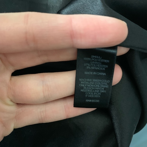 EXPRESS | Simple & Classy Black Dress - Picture 8 of 8